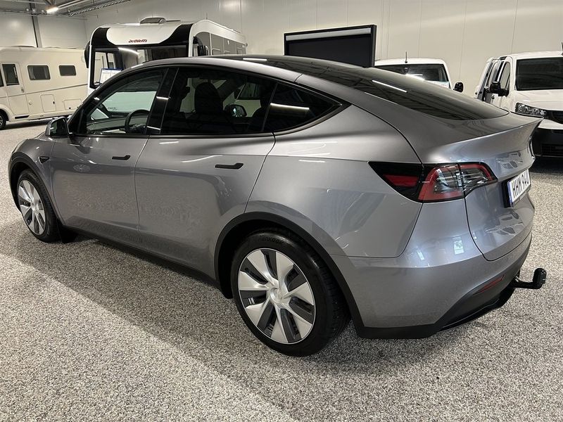 Tesla Model Y bild 2