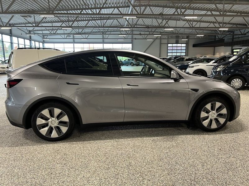Tesla Model Y bild 7