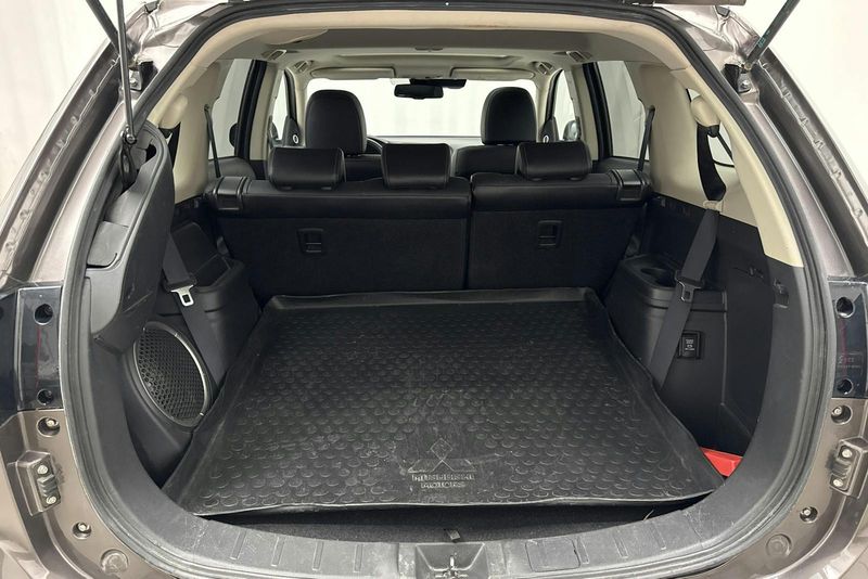Mitsubishi Outlander bild 10