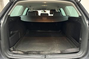 Volkswagen Passat bild 9