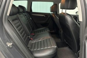 Volkswagen Passat bild 8