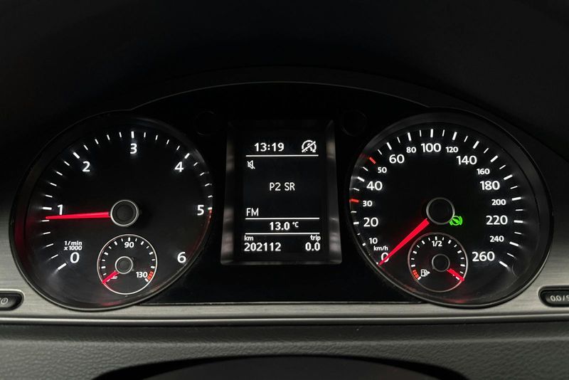 Volkswagen Passat bild 10