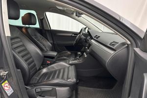 Volkswagen Passat bild 7