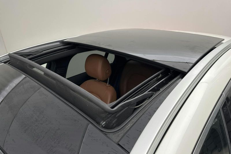 Mercedes GLC300 bild 17