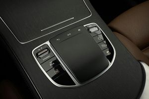 Mercedes GLC300 bild 14