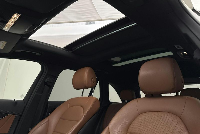 Mercedes GLC300 bild 16