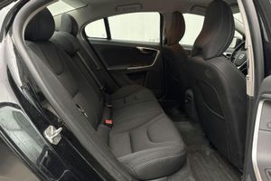 Volvo S60 bild 8