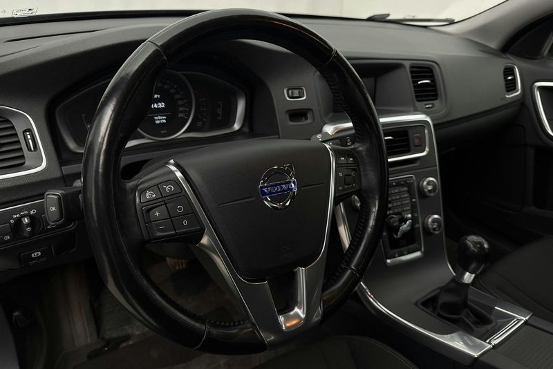 Volvo S60 bild 12