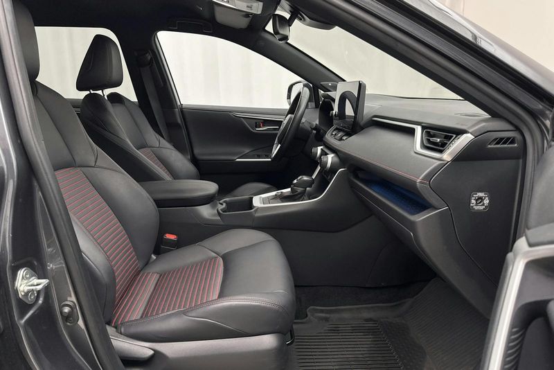 Toyota RAV4 bild 7
