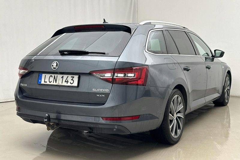 Skoda Superb bild 3