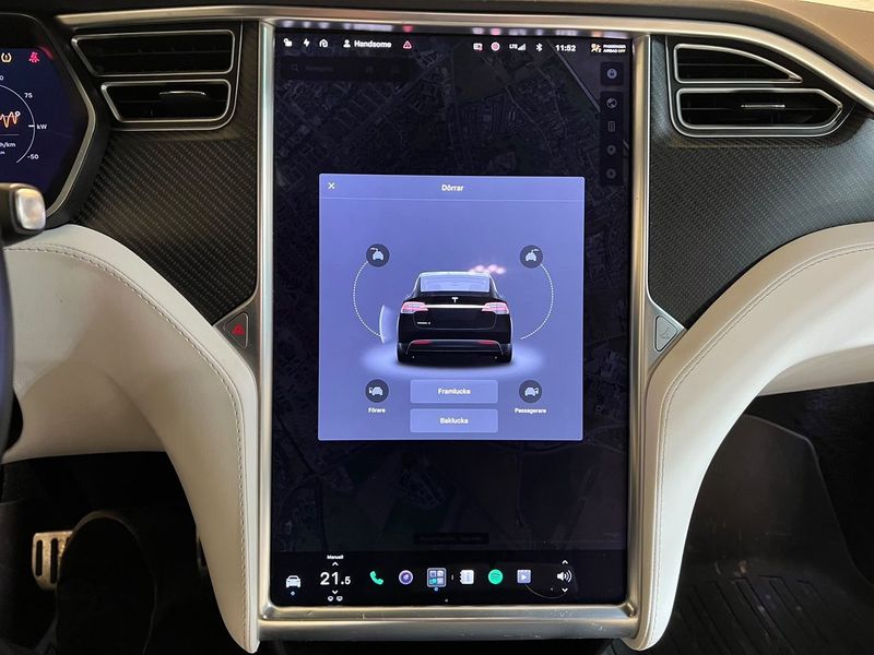 Tesla Model X bild 19