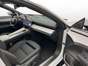 Polestar 4 bild 37