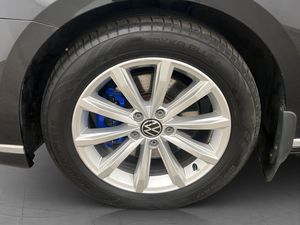 Volkswagen Passat bild 32
