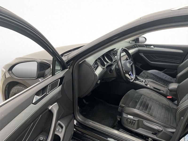 Volkswagen Passat bild 13