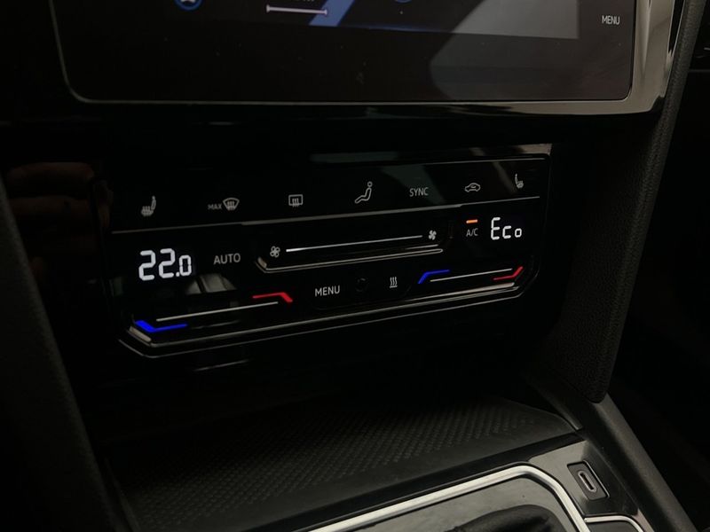 Volkswagen Passat bild 27