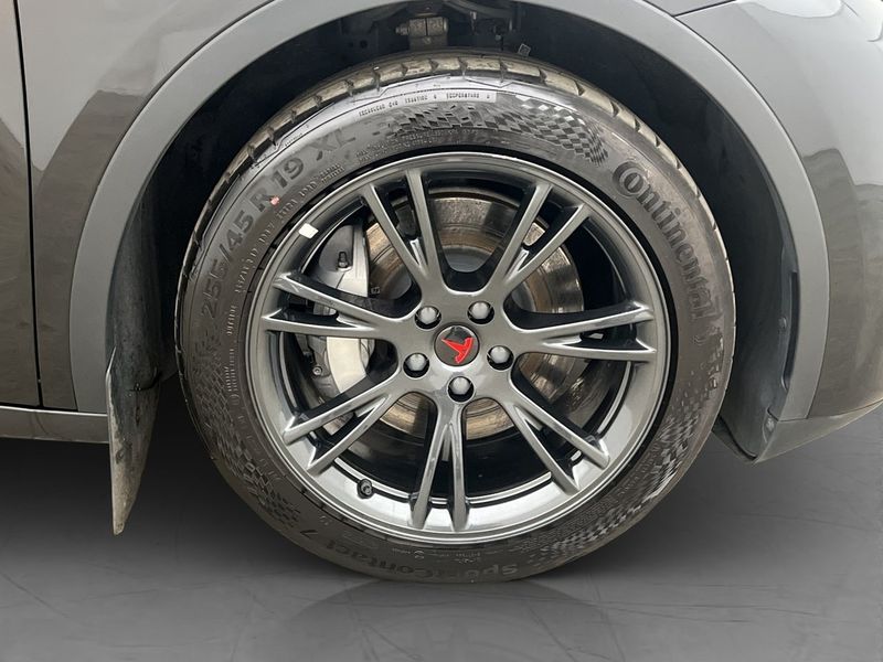 Tesla Model Y bild 35