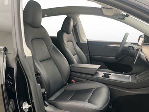Tesla Model Y bild 29