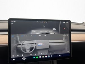 Tesla Model Y bild 28