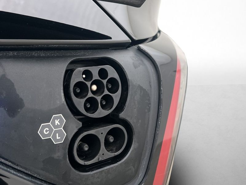 Tesla Model Y bild 13