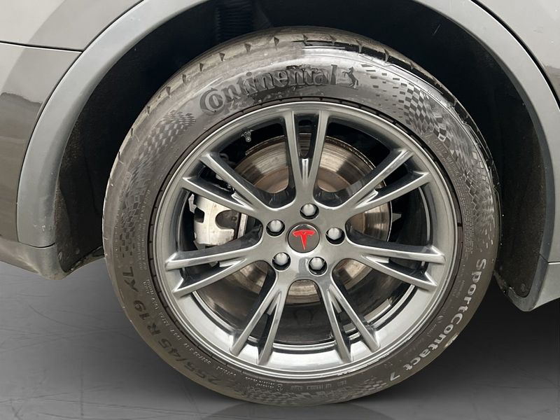 Tesla Model Y bild 34