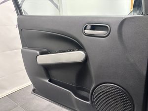 Mazda 2 bild 10