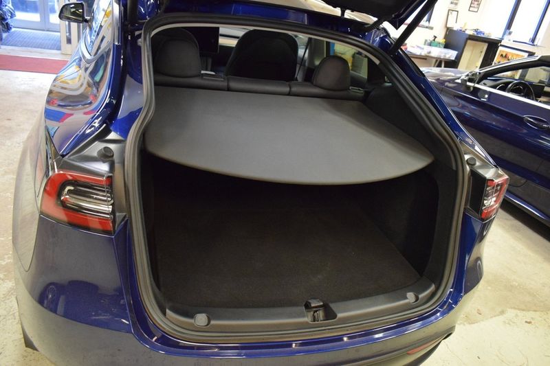 Tesla Model Y bild 18