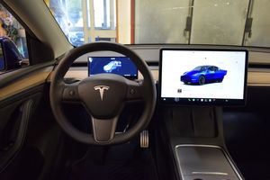 Tesla Model Y bild 6