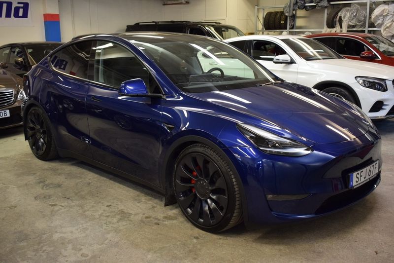 Tesla Model Y bild 2