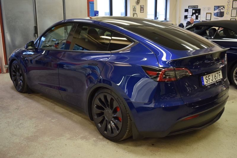 Tesla Model Y bild 4
