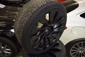 Tesla Model Y bild 22