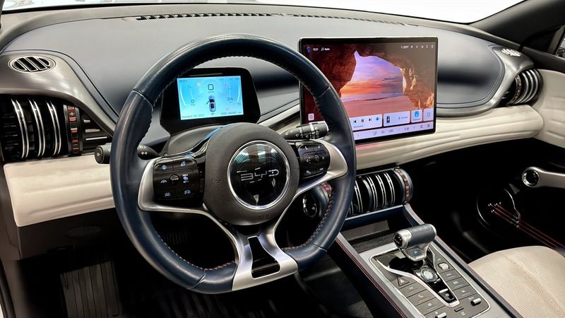 BYD Atto 3 bild 14
