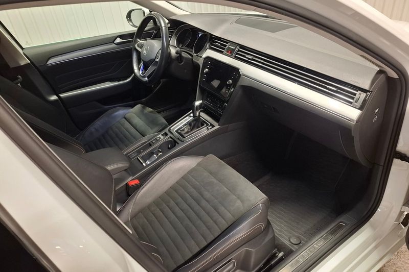 Volkswagen Passat bild 11