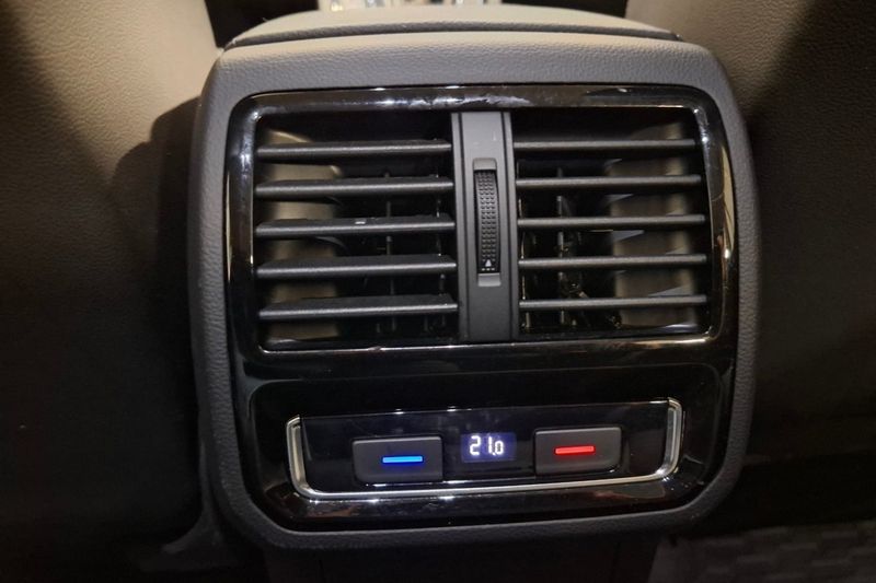Volkswagen Passat bild 15