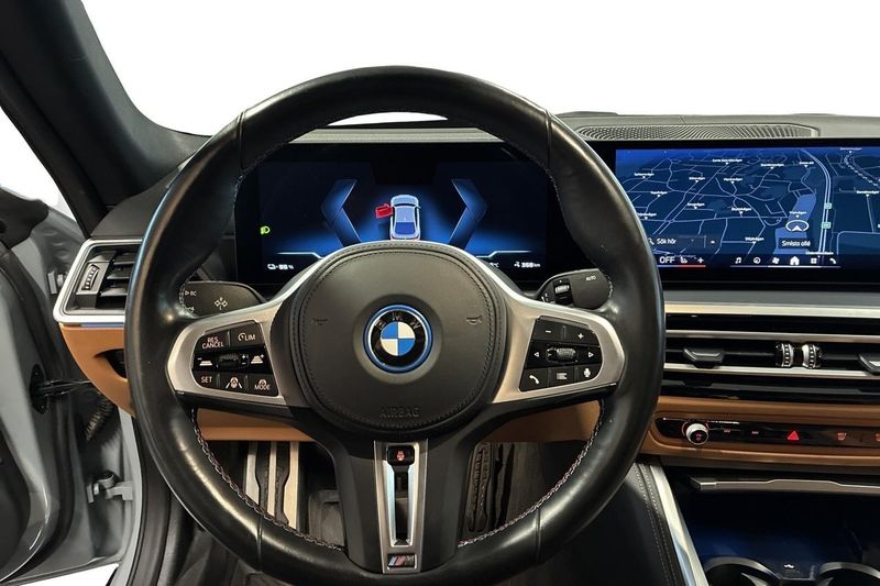 BMW i4 bild 17