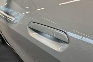 BMW i4 bild 14