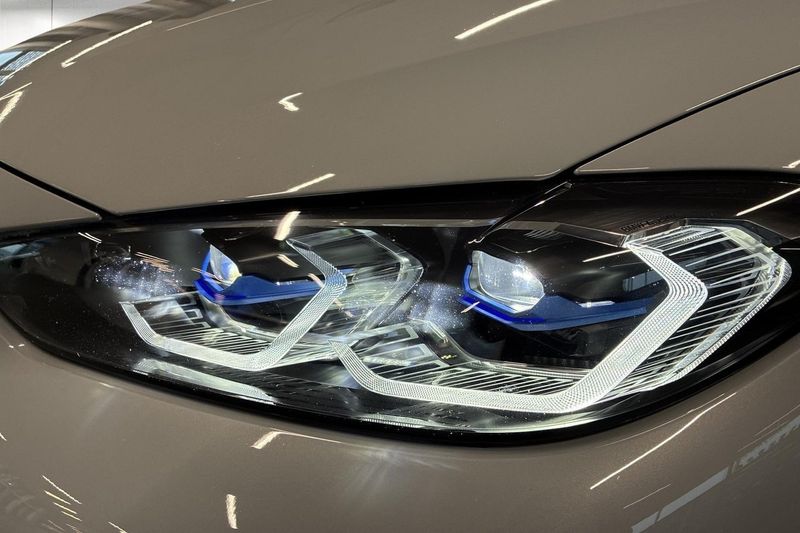 BMW i4 bild 31