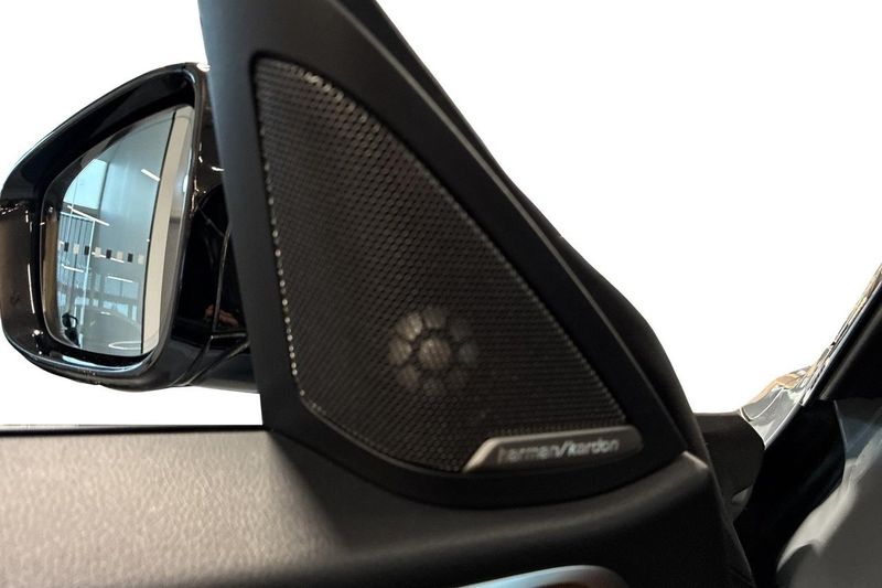 BMW i4 bild 19