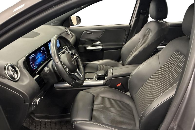 Mercedes EQA300 bild 7