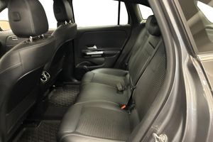 Mercedes EQA300 bild 9