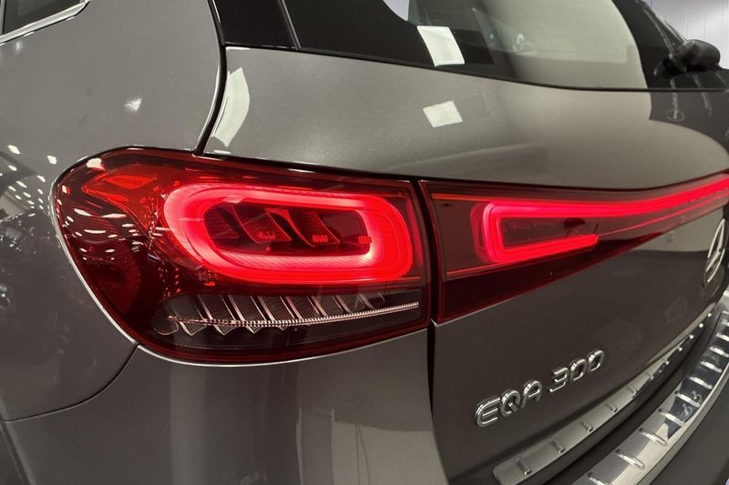 Mercedes EQA300 bild 26