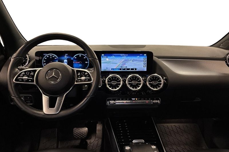 Mercedes EQA300 bild 8