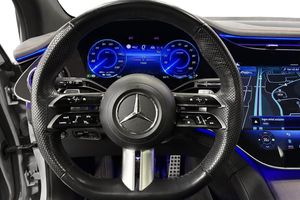 Mercedes EQE43 SUV bild 17