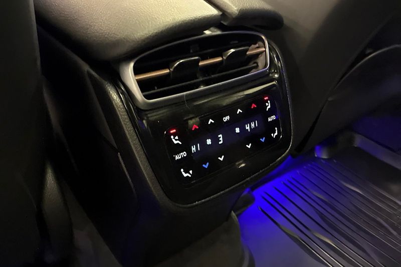 Mercedes EQE43 SUV bild 29