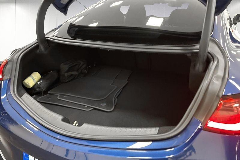 Mercedes CLE300 bild 13