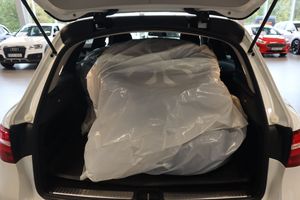 Mercedes GLC250 bild 9