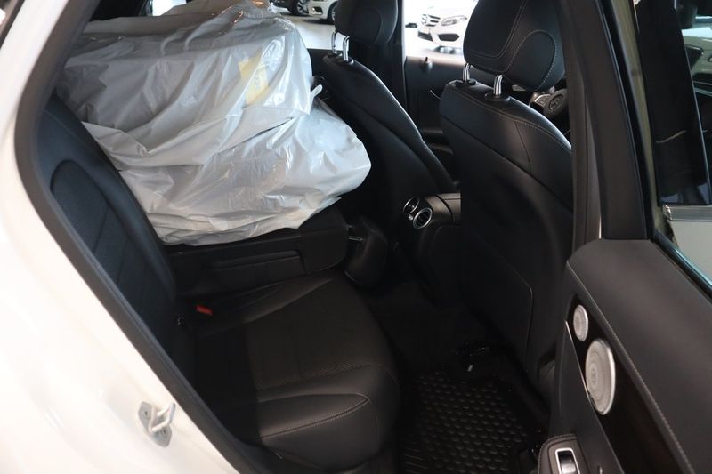 Mercedes GLC250 bild 8