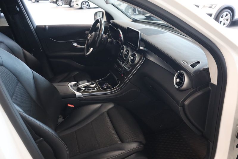 Mercedes GLC250 bild 7