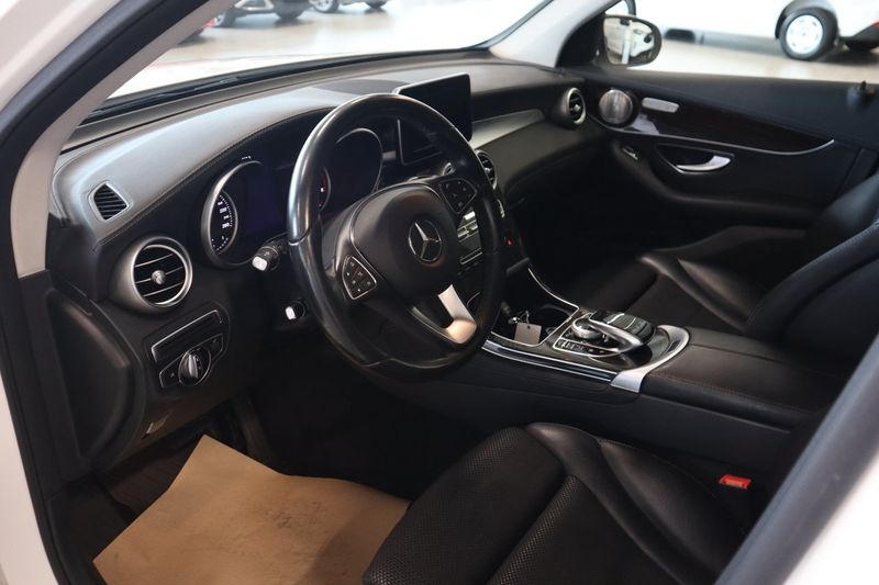 Mercedes GLC250 bild 6