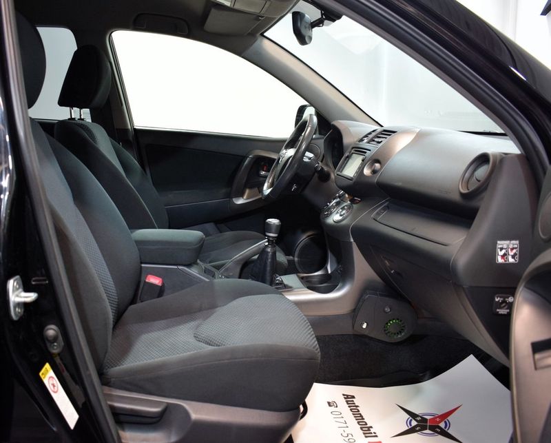 Toyota RAV4 bild 13