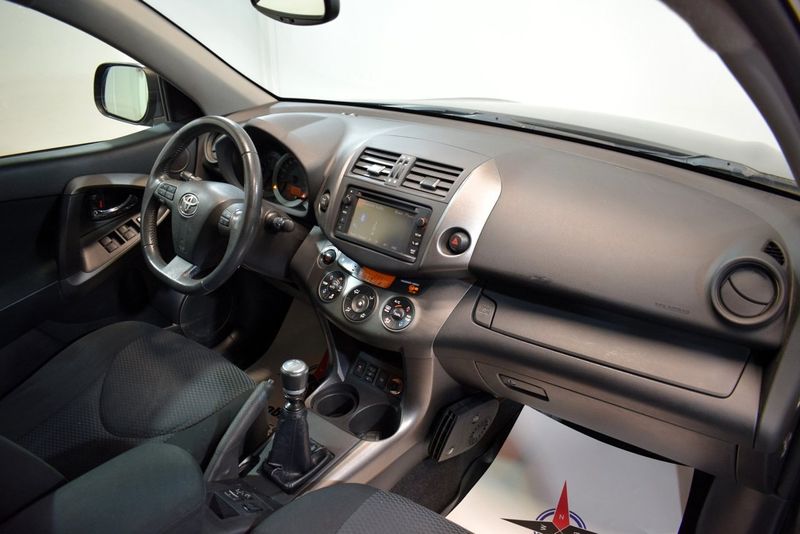 Toyota RAV4 bild 14